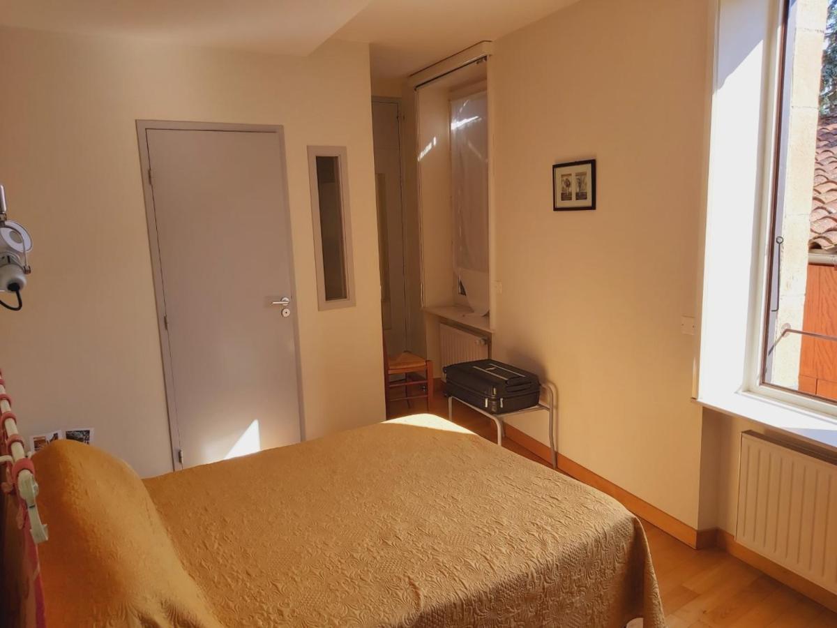 Hotel Le Relais De La Tour Capdenac-Gare Esterno foto